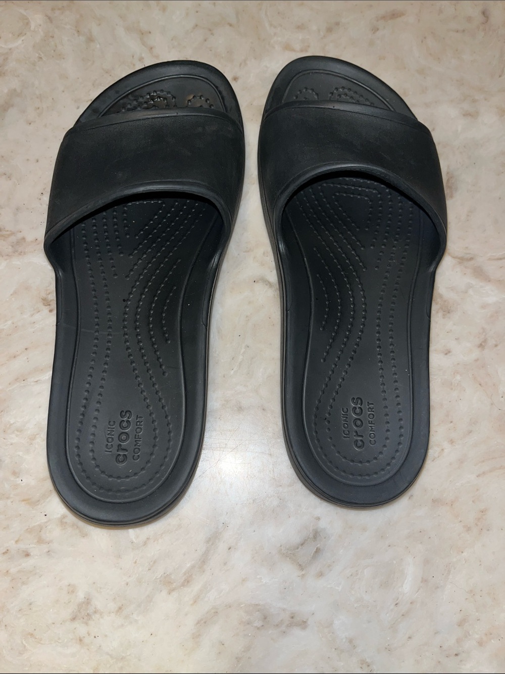 CROCS Women’s Black Slide Sandals - Classic Slide - Picture 4 of 6